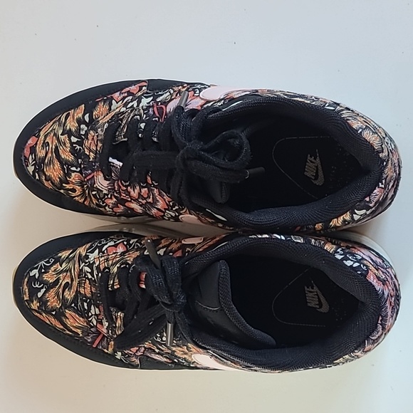 Nike AIR MAX 1 Heritage SPRING MIX Black Floral  Women's Size 7 Rare - Picture 4 of 14